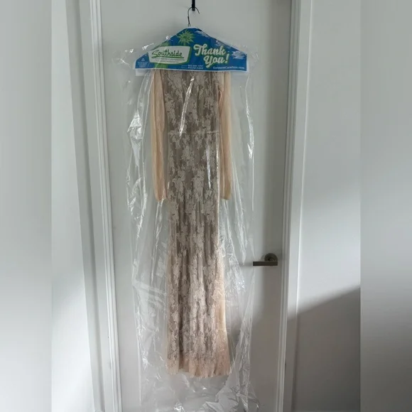 Isoline Peach Lace Maxi Dress - Picture 5 of 6